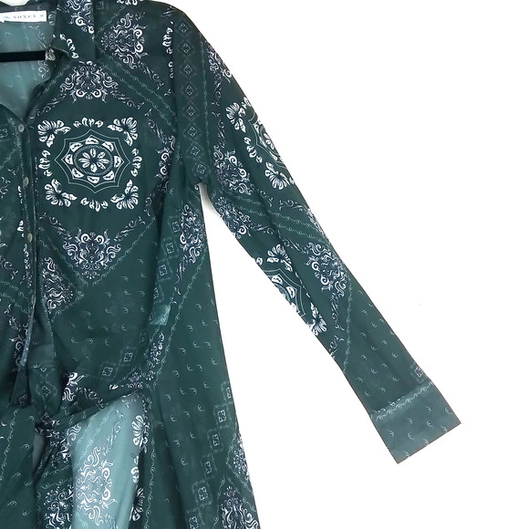 Soncy Semi Sheer High Low Waterfall Blouse Size 0 (12) in Green w/ White Print - Picture 7 of 14